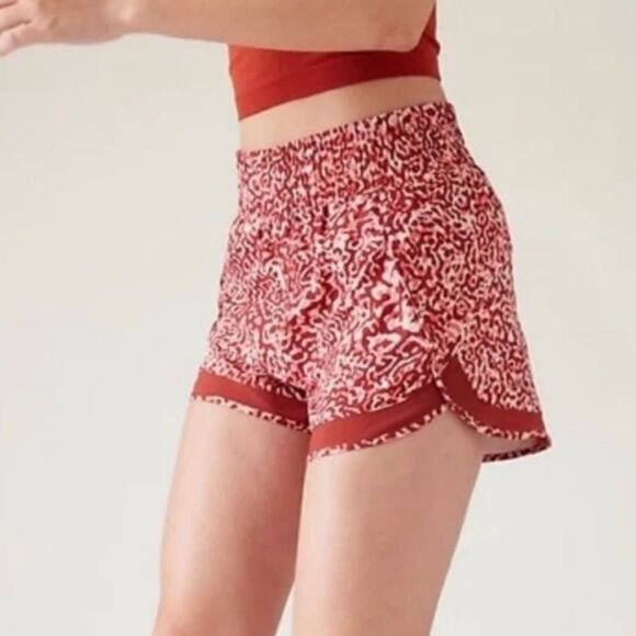 Athleta Mesh Racer Run High Rise 3 Inch Shorts Women’s Small - Picture 1 of 4